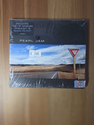 Pearl Jam Yield CD 1998 sealed rock album