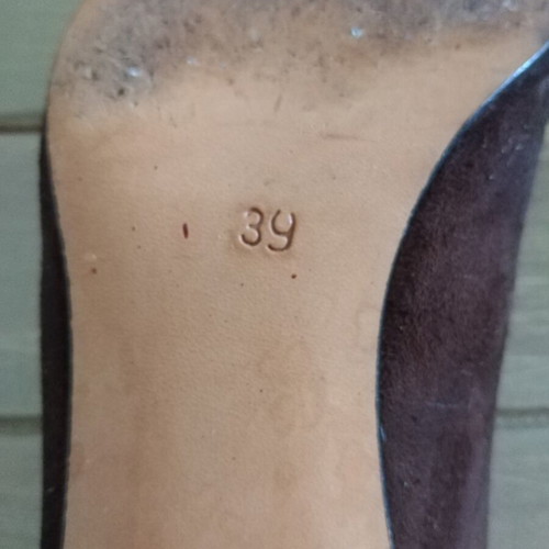 Brown Kastoria pumps, size 39