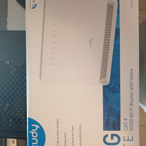 Cudy LT400V 4G WiFi router with nano SIM slot