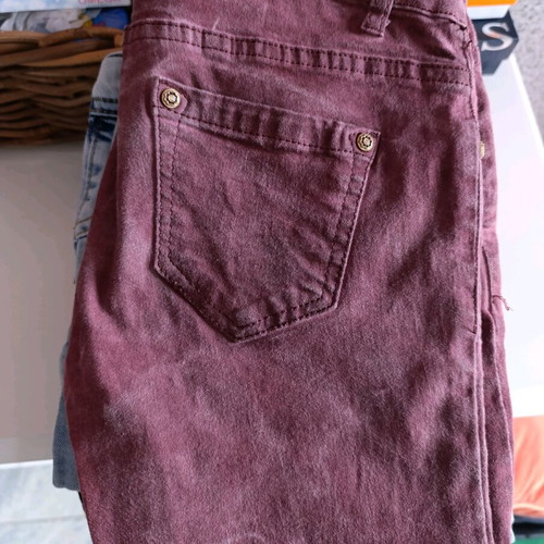 Stretch women's straight-leg jeans new, burgundy