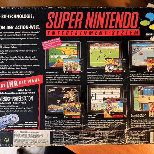 Super Nintendo Entertainment System (SNES) like new with original box