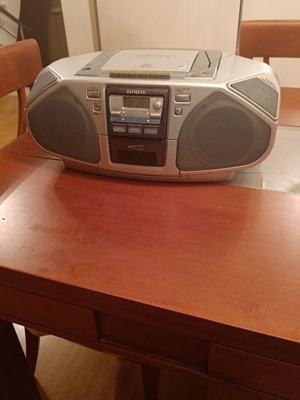 Aiwa radio CD tape player used