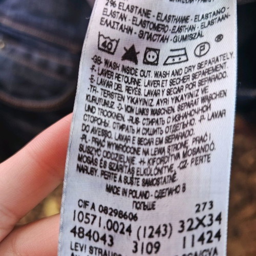 LEVI'S women's jeans like new XL