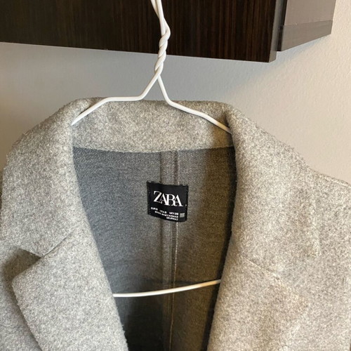 Zara coat grey like new without buttons