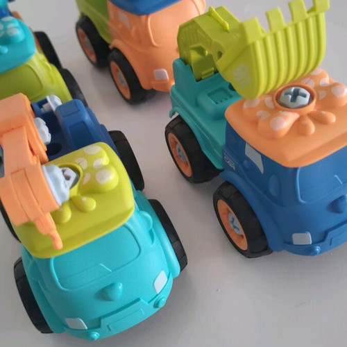 Toy cars like new, set of 4 pieces