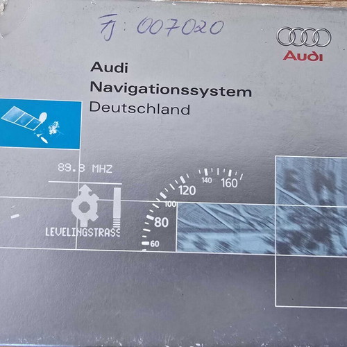Audi TT 2002 Owner’s Manual and Navigation CDs used