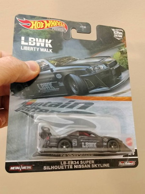 Πακέτο 2 Hot Wheels Chases LB-ER34 Nissan Skyline και Porsche 911 GT3 R καινούργια