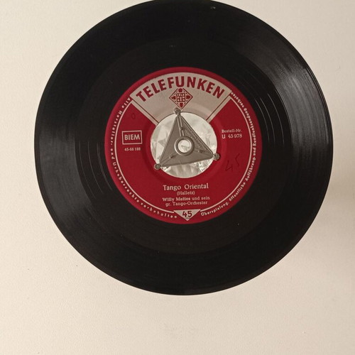 Telefunken 45 rpm vinyl records like new, collection of two