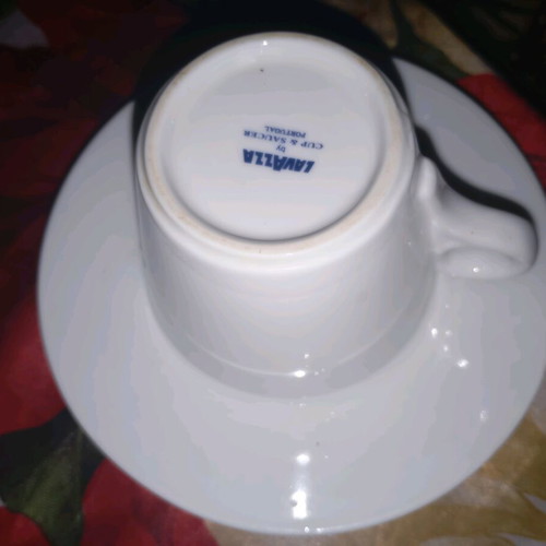 Αυθεντική κούπα εσπρέσο Lavazza σαν καινούργια με πιατάκι από ρουμανικό πορσελάνη Apulum