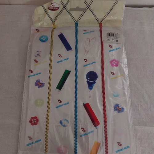 Zippers in 6 different colors 20cm pack of 6 new
