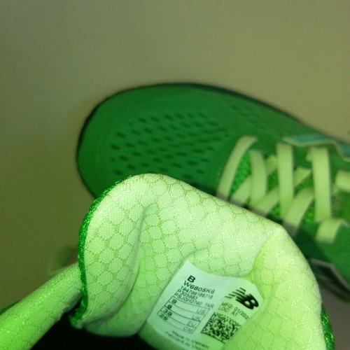 New Balance sneakers new, size 38.5, green sports shoes