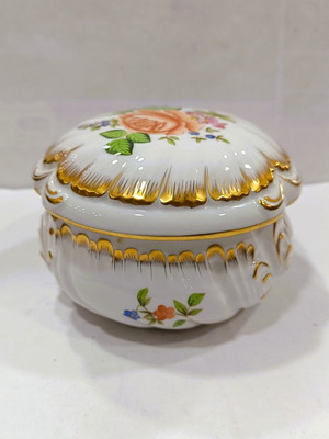 Bonbonniere Herend Hungary Petite Rose μοντέλο 6046 σαν καινούργιο