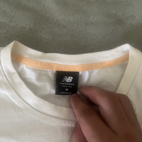 New Balance vintage t-shirt size M, white