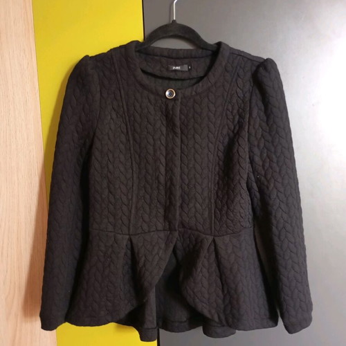 Zuiki women's black jacket size S like new