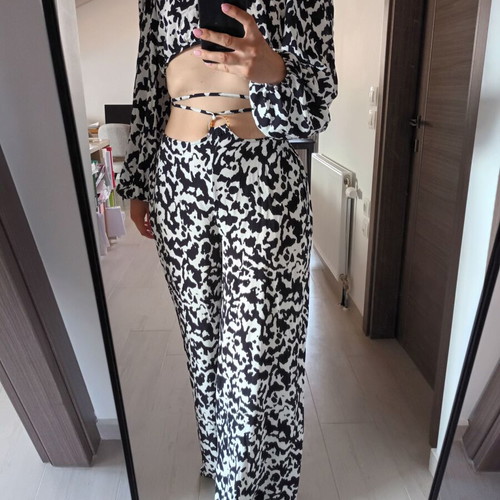 Maaji pants new, size M, black and white