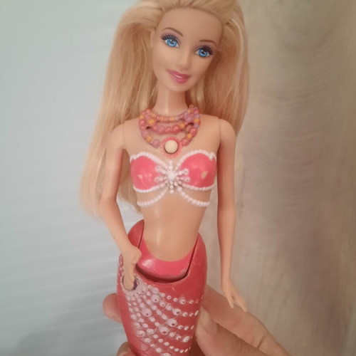 Barbie The Pearl Princess Lumina mermaid doll with transforming tail (2014)