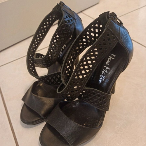 New Matic black sandals like new, size 37