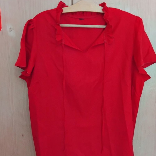 Red t-shirt used, summer style, size XXL