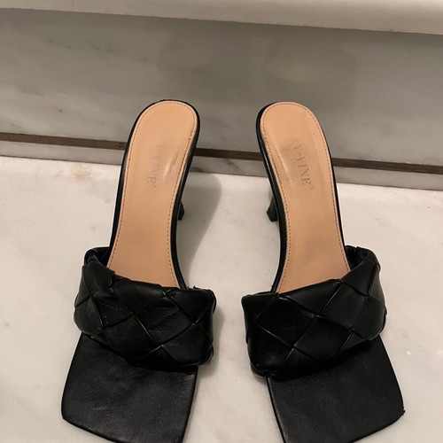 Black heels used, size 39, very good condition