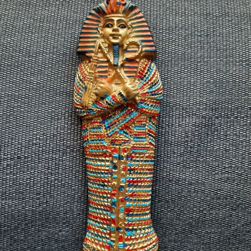 Egyptian Mummy Magnet like new