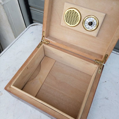 Cigar humidifier case like new 22x25x11 cm