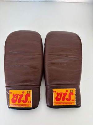 Sportindustria vintage boxing gloves used leather 70–80s