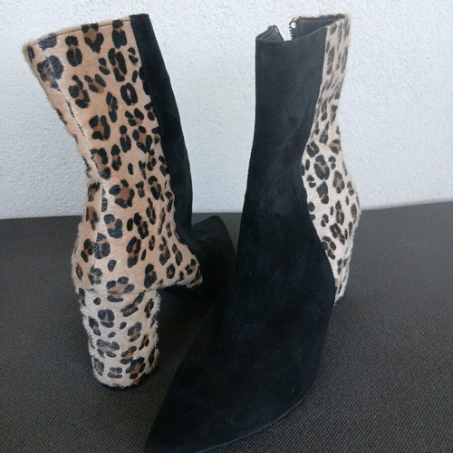 Amelia ankle boots black suede with leopard print, like new, size 39