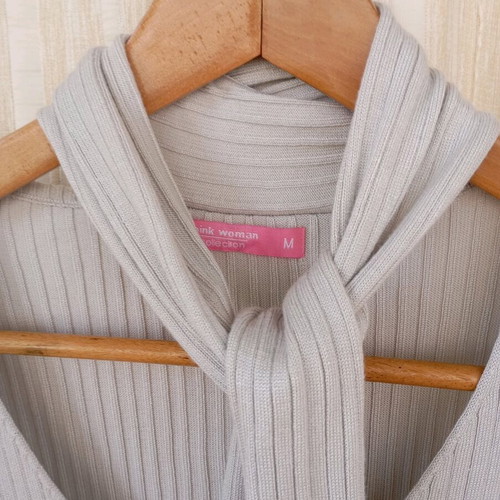Grey Pink Woman dress like new with scarf, thin knitted, size M