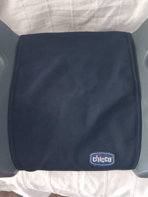 Chicco booster car seat like new