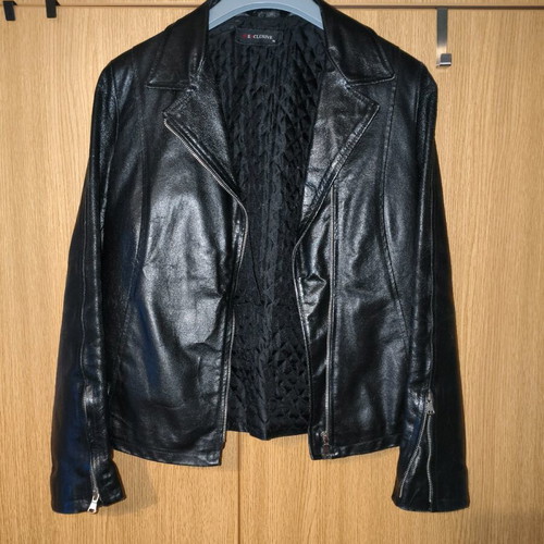 Leather women's jacket used, small, black