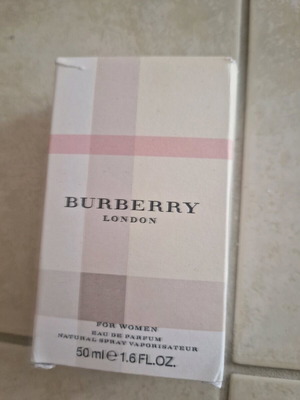 Burberry Eau de Parfum 50 ml like new