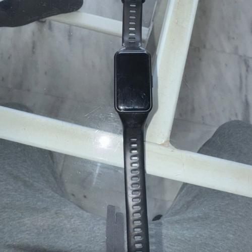 Honor Band 6 smart watch like new