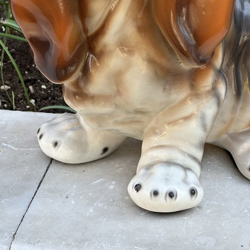 Μεγάλη κεραμική φιγούρα σκύλου Basset Hound