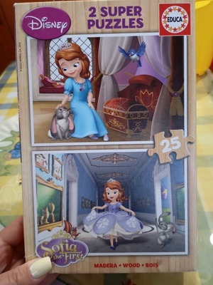 Sofia wooden puzzles like new, set of 2 pieces