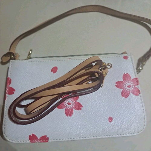 Bag like new with zipper, white and pink with detachable straps