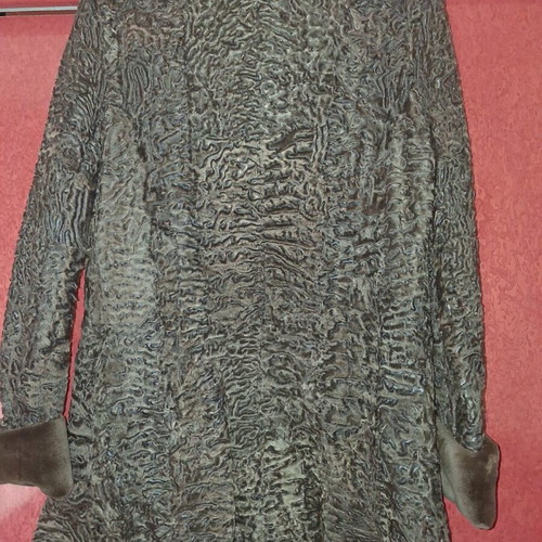 Marc Jacobs vintage fur like new, medium half coat brown