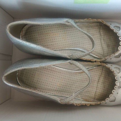 Girls' heels used, sizes 34-35