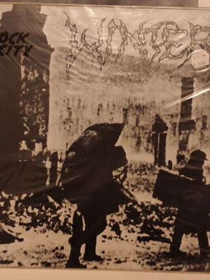 Winter Into Darkness white vinyl used, metal
