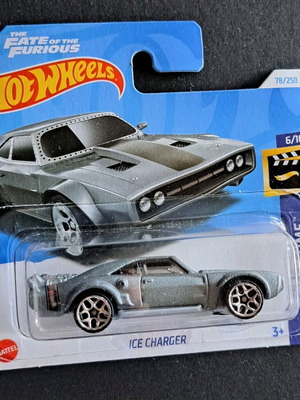 Hotwheels Fast&Furious Ice Charger new