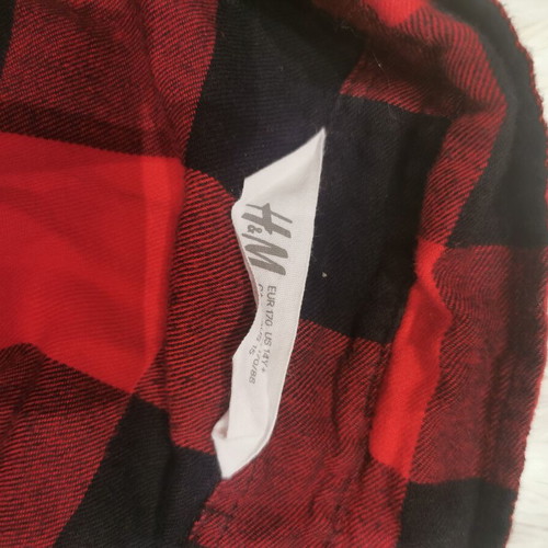 H&M boys' shirt size 170, like new, black and red