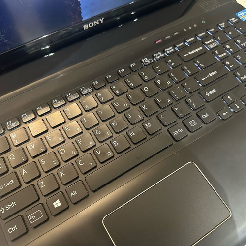 Sony Vaio 17.3 Laptop like new with Intel Core i7, 8GB RAM, 500GB SSD
