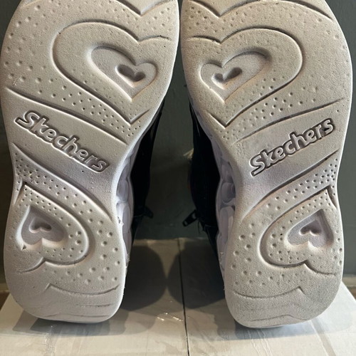 Μποτάκι Skechers μεταχειρισμένο με στρας και φωτάκια, νούμερο 32, μαύρο πολύχρωμο