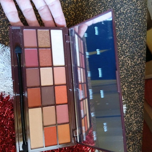 Chocolate Palette Revolution new in box