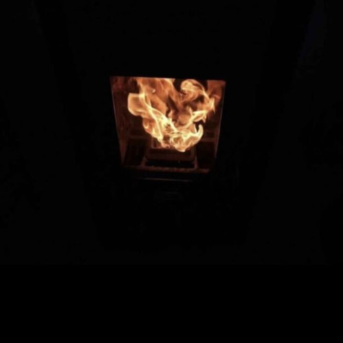Pellet stove like new with pipes and 100-120 kg pellets