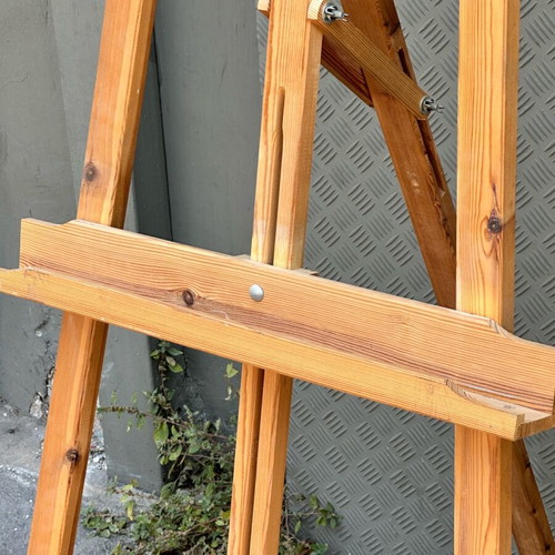 Wooden adjustable painting easel used