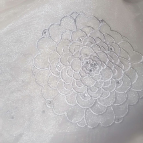 Polyester fabric with rhinestones and flowers 6.5 x 2.90 m imported
