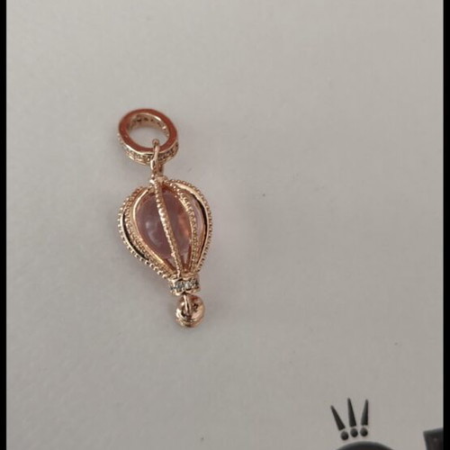 Pandora gold hot air balloon charm
