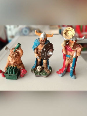 Vikings figurines like new with humorous themes