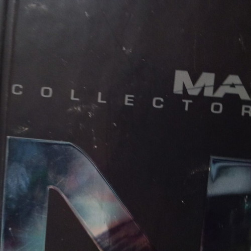 Mass Effect 3 Collectors Edition Strategy Guide like new
