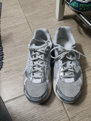 Asics Gel GT 1130 sport shoes used, size 40, silver